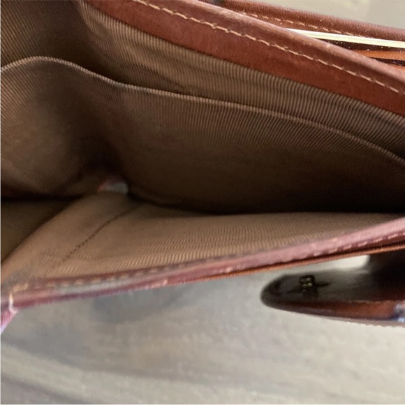 Dooney & Bourke Vintage Leather Taupe British Tan Card Wallet Kiss Lock - Picture 3 of 7